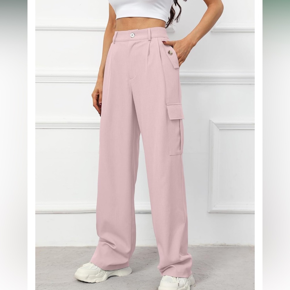Flowy cargo pants.